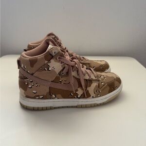 Nike High-Top Dunks in Brown Camo